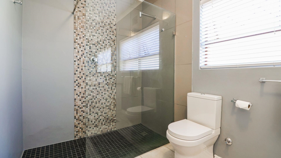 4 Bedroom Property for Sale in Heiderand Western Cape